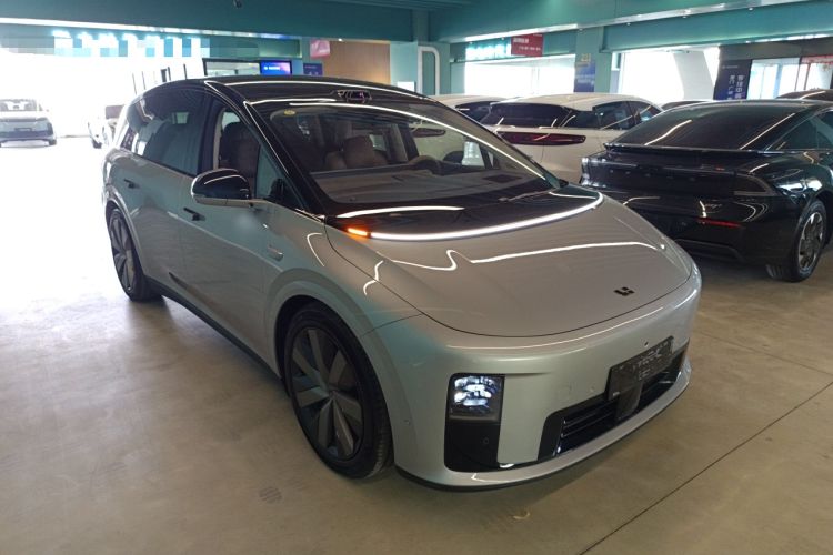 Used Li Auto i8 2025 Model Standard Version Front Right 45 Deg