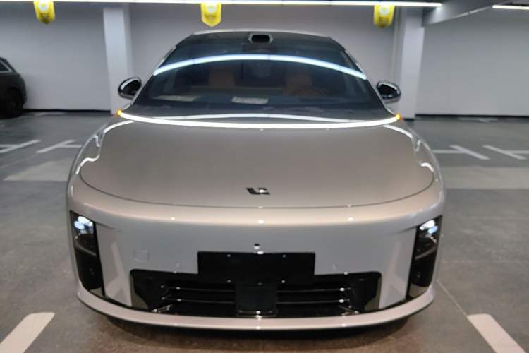 Used Li Auto i8 2025 Model Standard Version Front