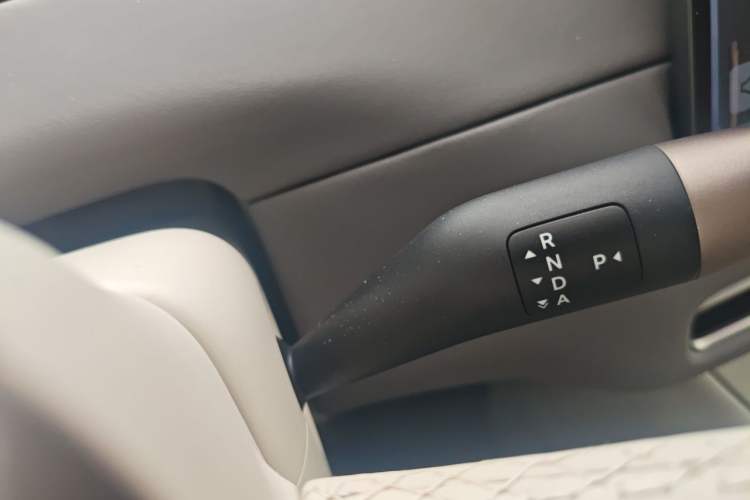 Used Li Auto i8 2025 Model Standard Version Gear Lever