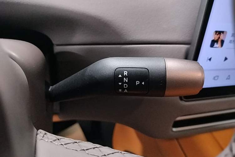 Used Li Auto i8 2025 Model Standard Version Gear Lever