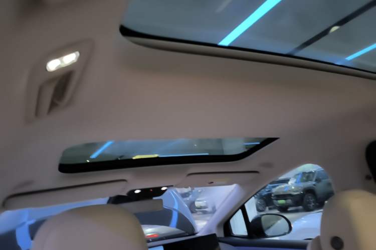 Used Li Auto i8 2025 Model Standard Version Headliner