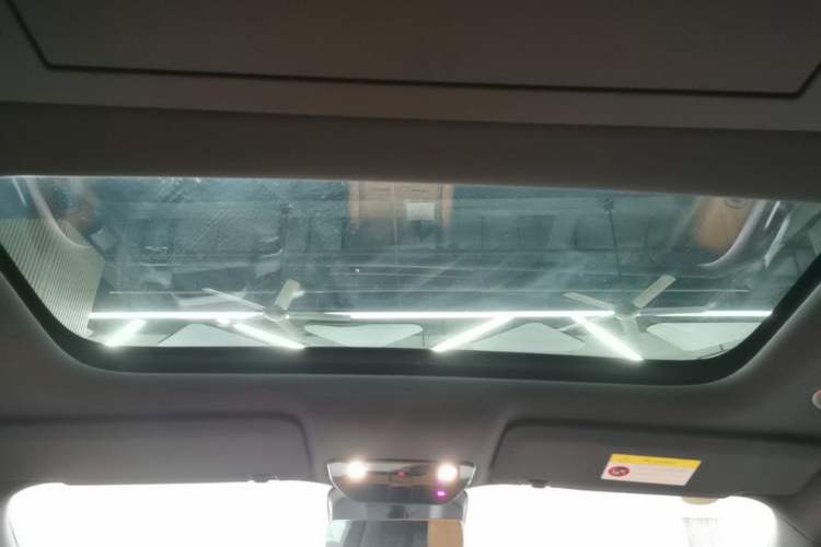 Used Li Auto i8 2025 Model Standard Version Headliner