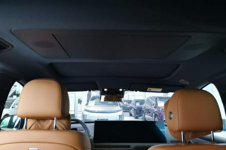 Used Li Auto i8 2025 Model Standard Version Headliner