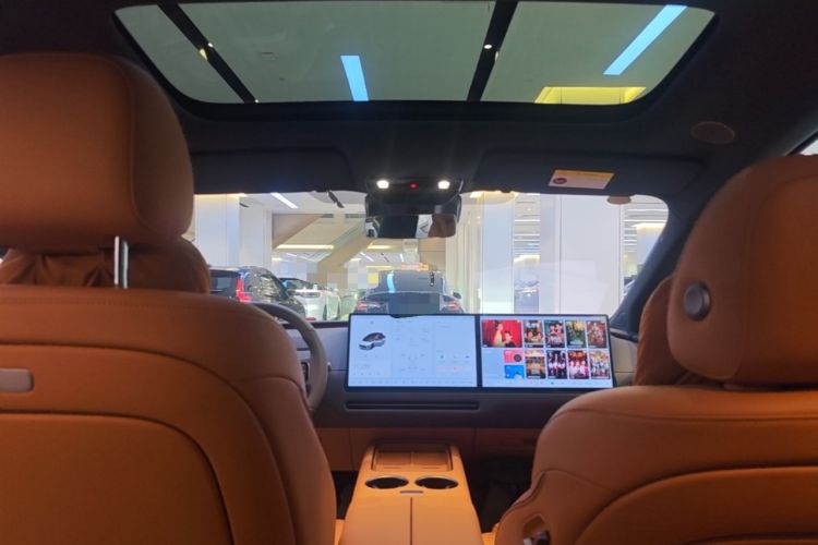 Used Li Auto i8 2025 Model Standard Version Headliner