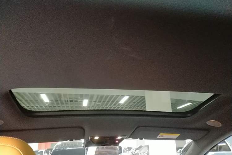 Used Li Auto i8 2025 Model Standard Version Headliner