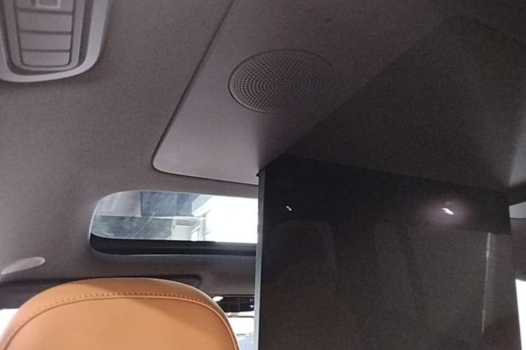 Used Li Auto i8 2025 Model Standard Version Headliner