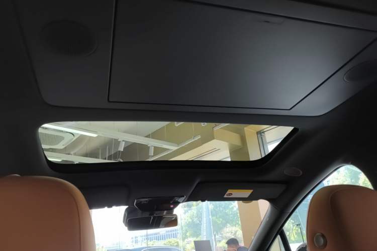 Used Li Auto i8 2025 Model Standard Version Headliner