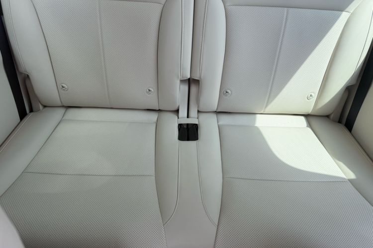 Used Li Auto i8 2025 Model Standard Version Interior 10