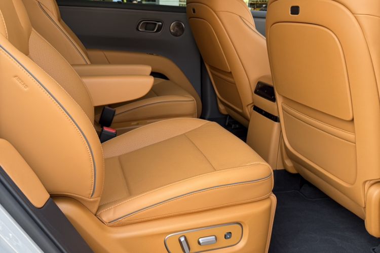 Used Li Auto i8 2025 Model Standard Version Interior 5