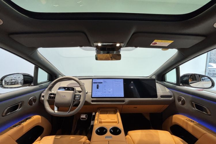 Used Li Auto i8 2025 Model Standard Version Interior 6