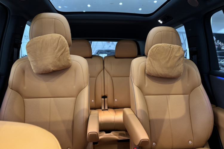 Used Li Auto i8 2025 Model Standard Version Interior 7
