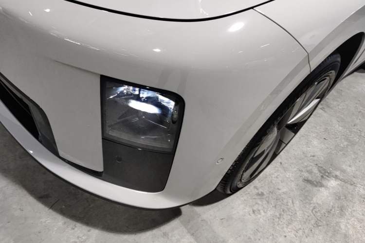 Used Li Auto i8 2025 Model Standard Version Left Front Headlight