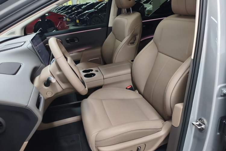 Used Li Auto i8 2025 Model Standard Version Left Front Seat