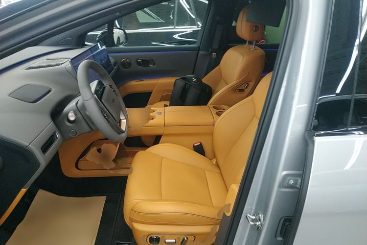 Used Li Auto i8 2025 Model Standard Version Left Front Seat