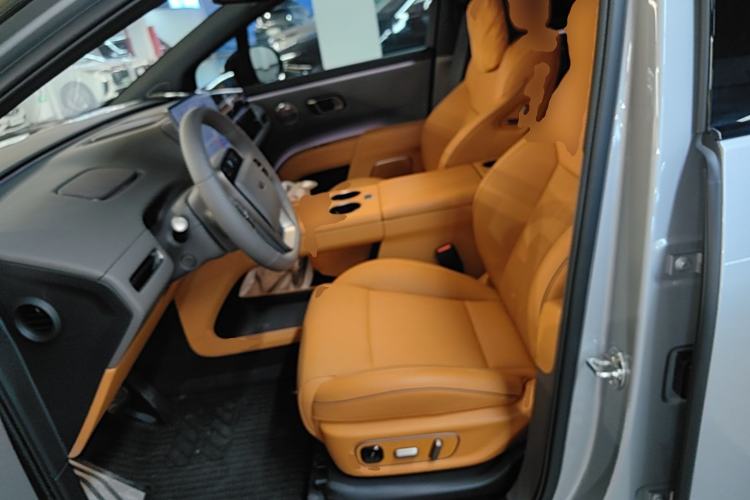 Used Li Auto i8 2025 Model Standard Version Left Front Seat