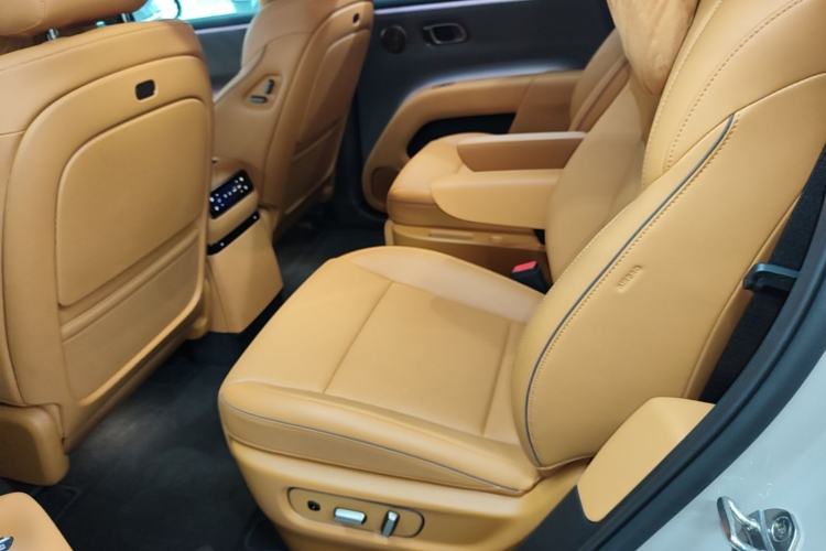 Used Li Auto i8 2025 Model Standard Version Left Rear Seat
