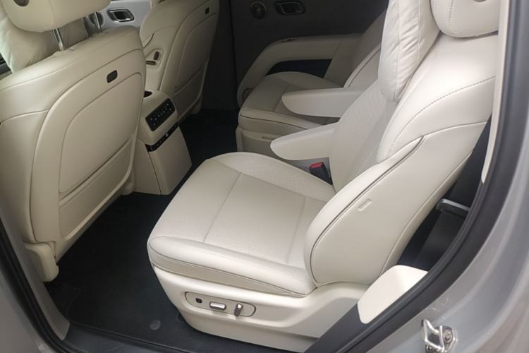 Used Li Auto i8 2025 Model Standard Version Left Rear Seat