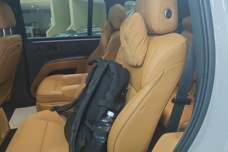 Used Li Auto i8 2025 Model Standard Version Left Rear Seat