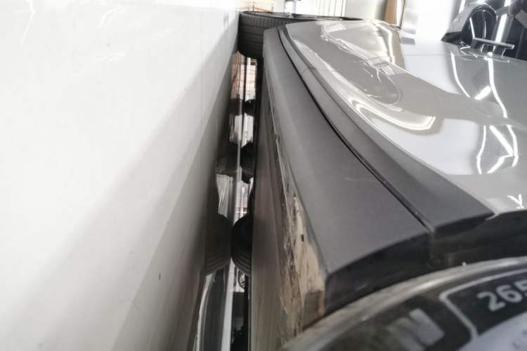 Used Li Auto i8 2025 Model Standard Version Left Side Sill