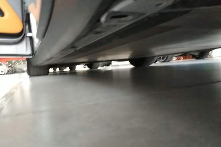 Used Li Auto i8 2025 Model Standard Version Left Side Sill