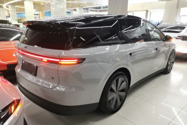 Used Li Auto i8 2025 Model Standard Version Rear