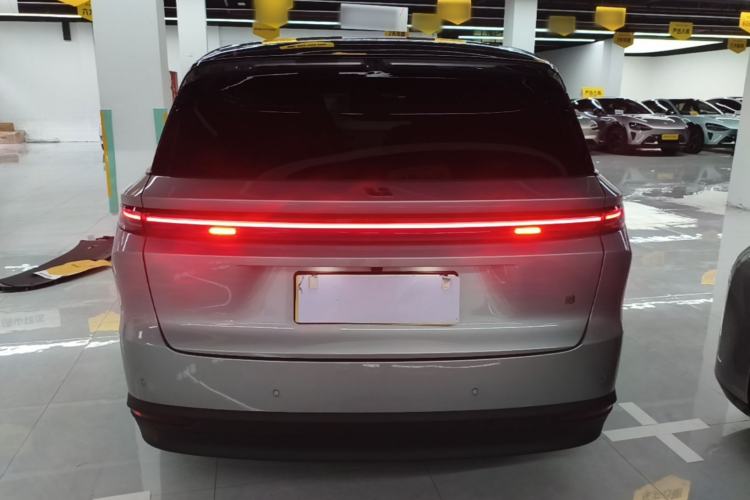 Used Li Auto i8 2025 Model Standard Version Rear