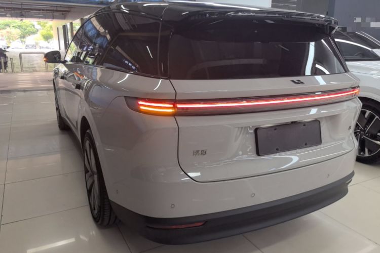 Used Li Auto i8 2025 Model Standard Version Rear Left 45 Deg
