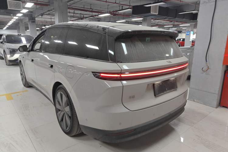 Used Li Auto i8 2025 Model Standard Version Rear Left 45 Deg