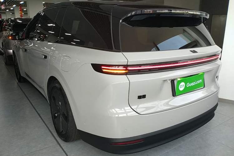 Used Li Auto i8 2025 Model Standard Version Rear Left 45 Deg