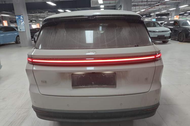 Used Li Auto i8 2025 Model Standard Version Rear