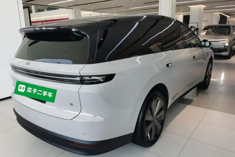 Used Li Auto i8 2025 Model Standard Version Rear Right 45 Deg