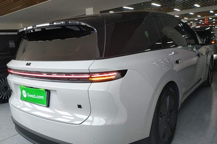 Used Li Auto i8 2025 Model Standard Version Rear Right 45 Deg