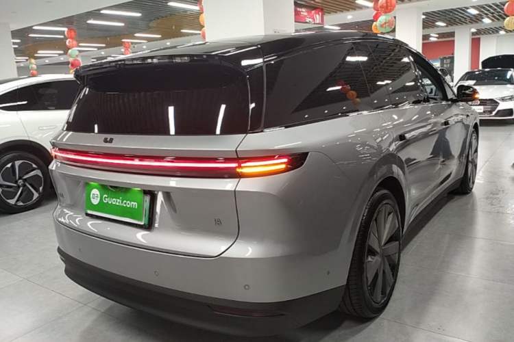 Used Li Auto i8 2025 Model Standard Version Rear Right 45 Deg