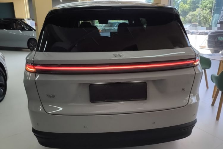 Used Li Auto i8 2025 Model Standard Version Rear