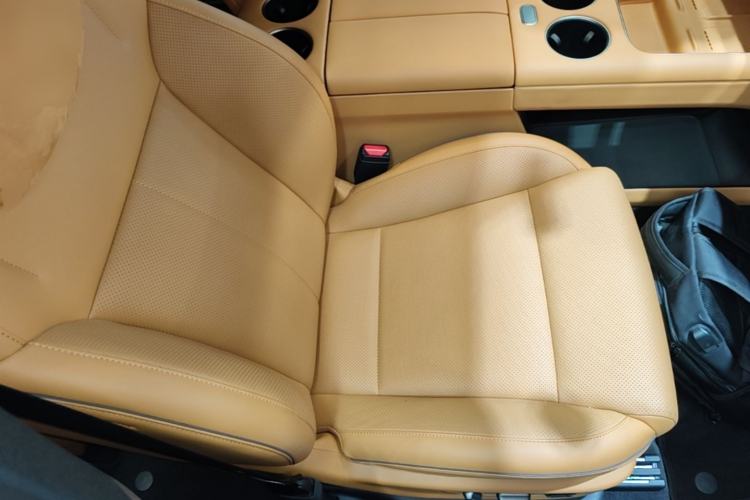 Used Li Auto i8 2025 Model Standard Version Right Front Seat