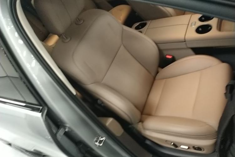 Used Li Auto i8 2025 Model Standard Version Right Front Seat