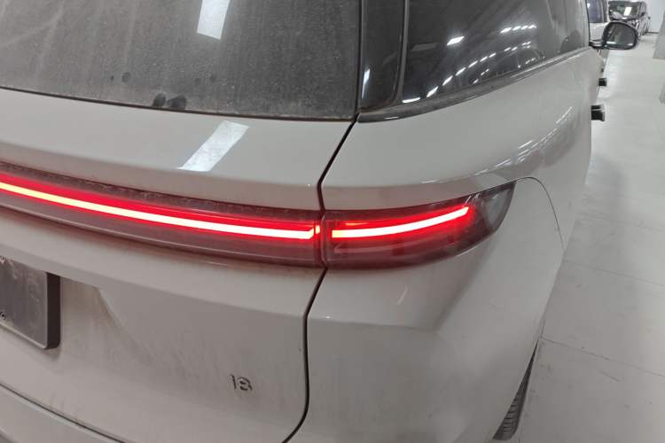 Used Li Auto i8 2025 Model Standard Version Right Rear Taillight