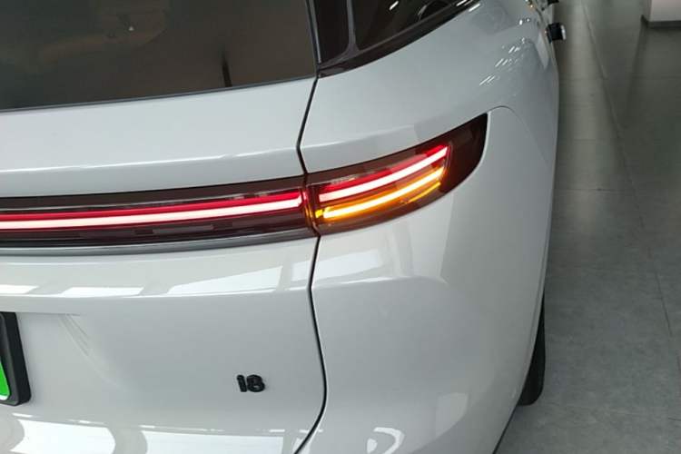 Used Li Auto i8 2025 Model Standard Version Right Rear Taillight