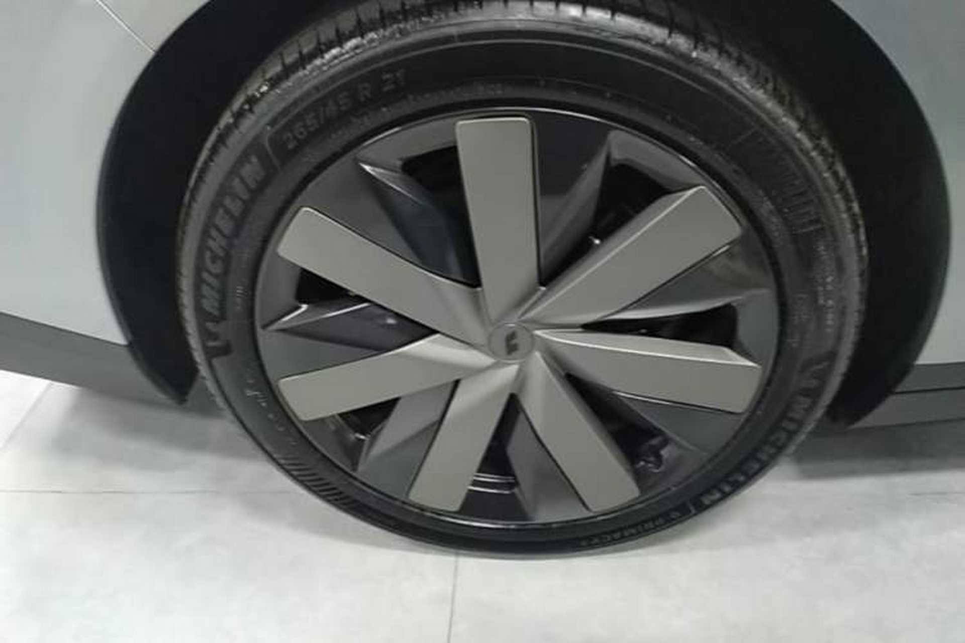 Used Li Auto i8 2025 Model Standard Version Right Rear Wheel Hub