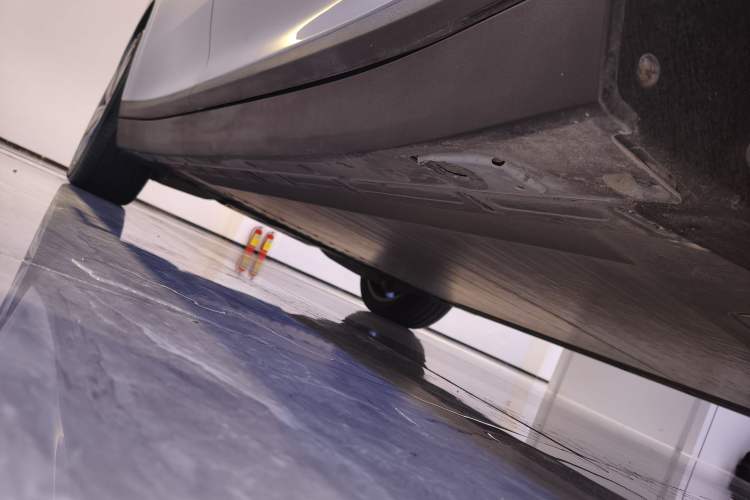 Used Li Auto i8 2025 Model Standard Version Right Side Sill