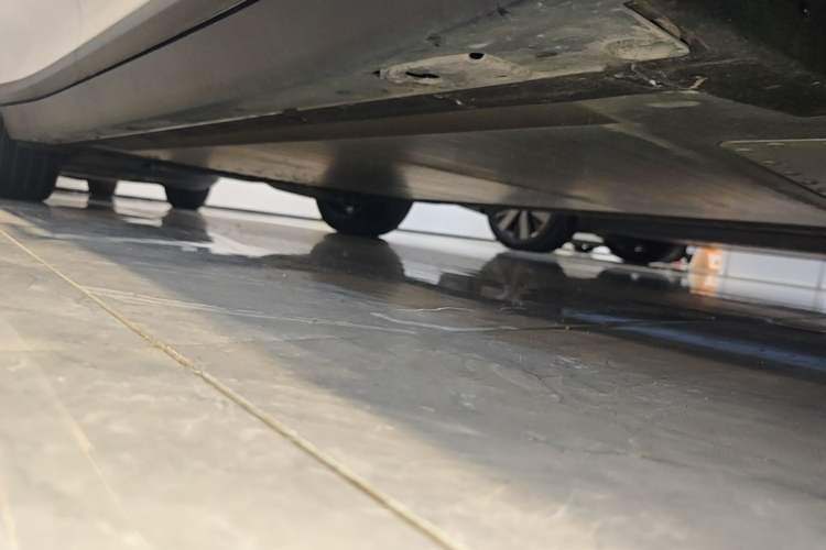Used Li Auto i8 2025 Model Standard Version Right Side Sill