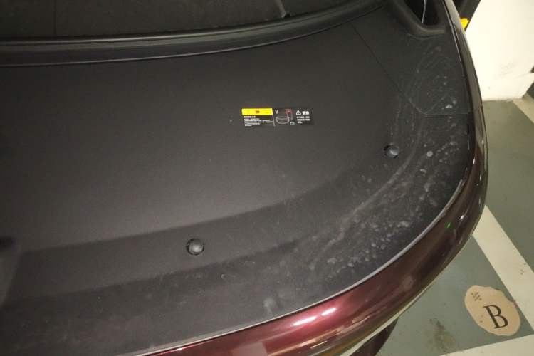 Used Li Auto i8 2025 Model Standard Version Engine Bay Left