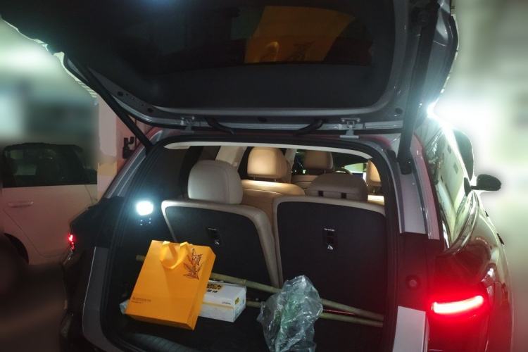Used Li Auto i8 2025 Model Standard Version Trunk