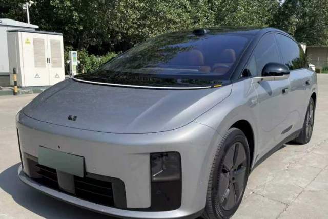 Used Li Auto i8 2025 Model Standard Version