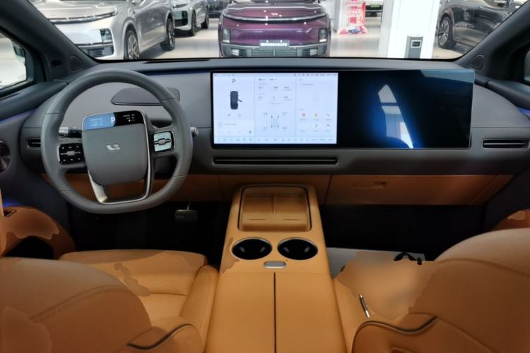 Used Li Auto i8 2025 Model Standard Version Center Console