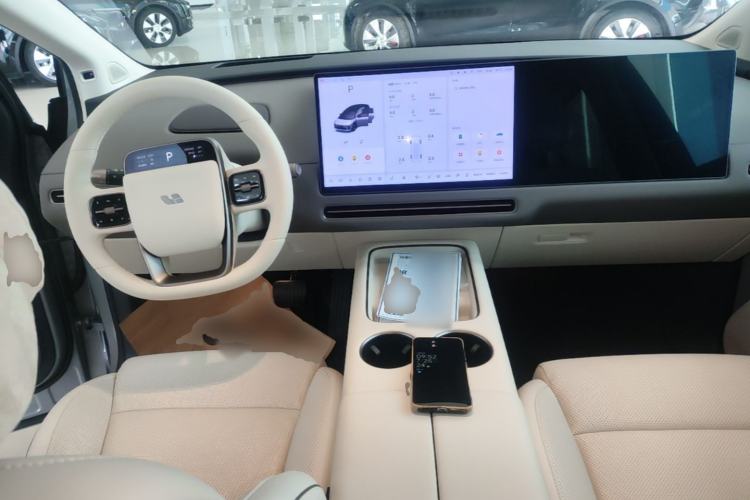 Used Li Auto i8 2025 Model Standard Version Center Console