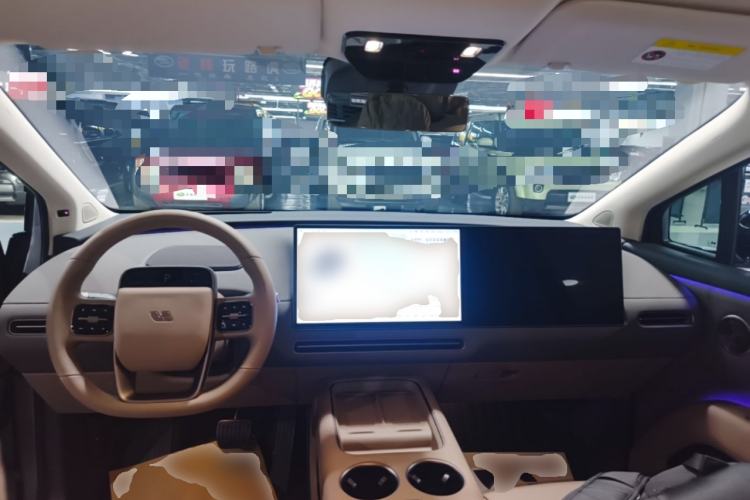 Used Li Auto i8 2025 Model Standard Version Center Console