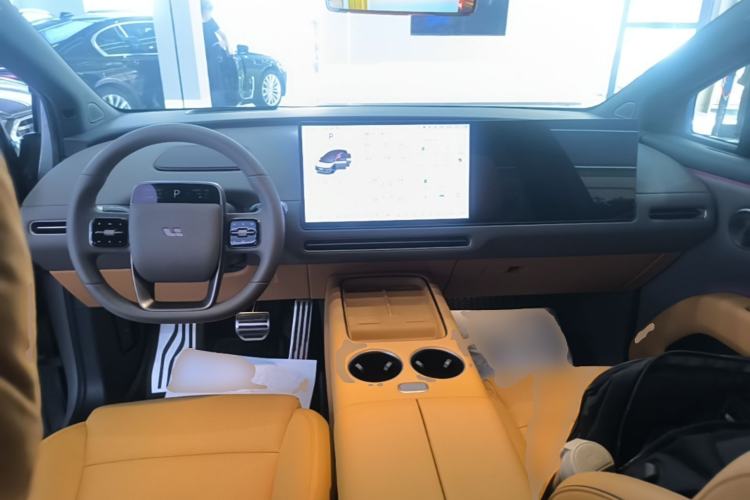 Used Li Auto i8 2025 Model Standard Version Center Console