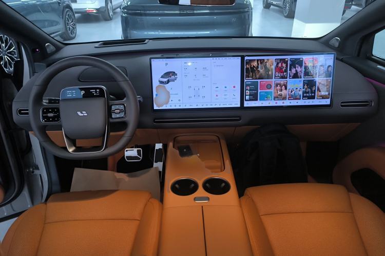 Used Li Auto i8 2025 Model Standard Version Center Console