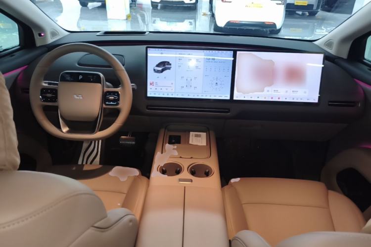 Used Li Auto i8 2025 Model Standard Version Center Console